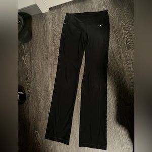 Nike Dri-Fit Boot Cut Leggings XS
